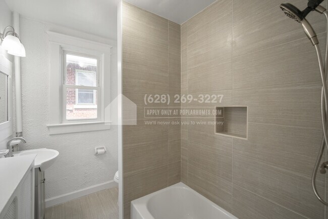 Building Photo - 6839 Eastern Ave NW