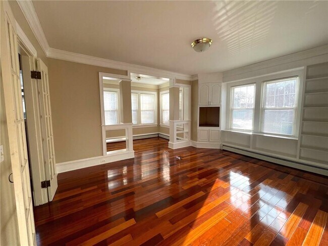 Foto del edificio - 34 Meadow Rd