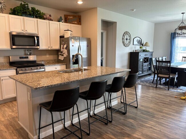 Foto del edificio - Spacious 4BR House in Fort Lupton