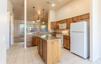 Building Photo - 253 S 260 W