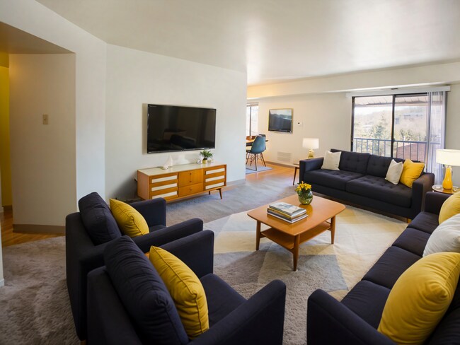 Foto del edificio - Forest Apartments