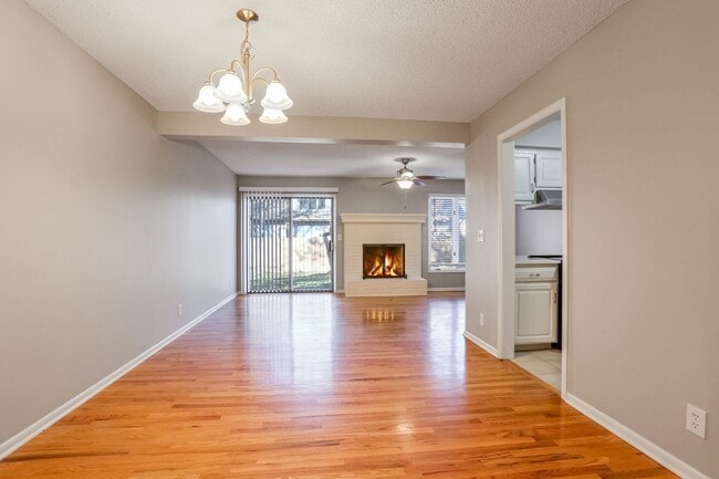 Building Photo - 10814 W 116th St