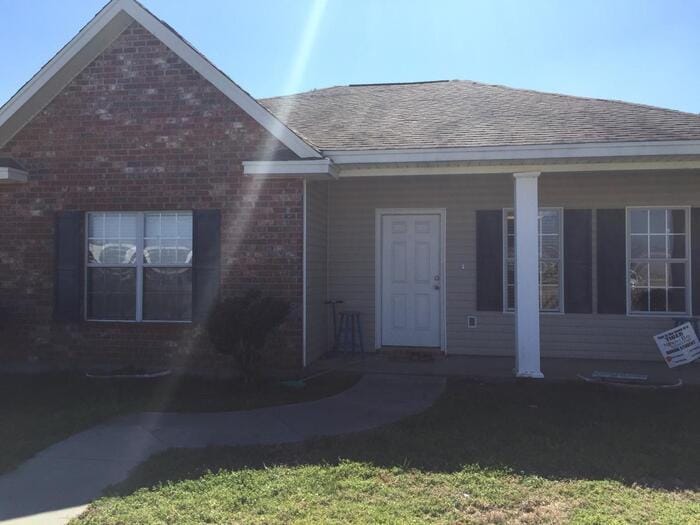 Primary Photo - Beautiful 3/2 in bay St. Louis, MS