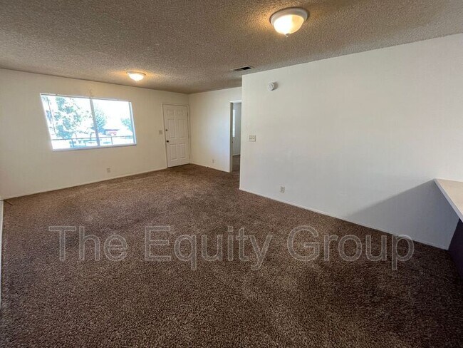 Building Photo - 971 E Palm Ave