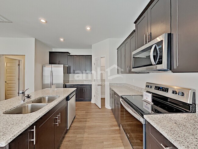 Foto del edificio - 5325 Tupelo St