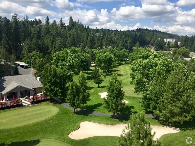 Clubhouse aerial - Pasadena Ridge