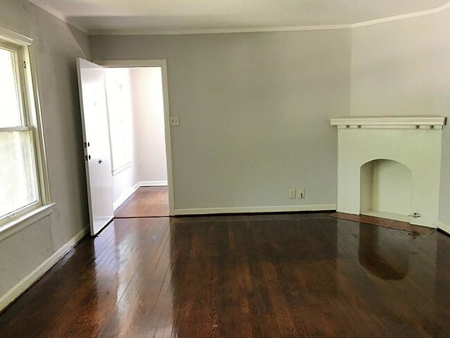 Foto del edificio - 1406 Castle Ct