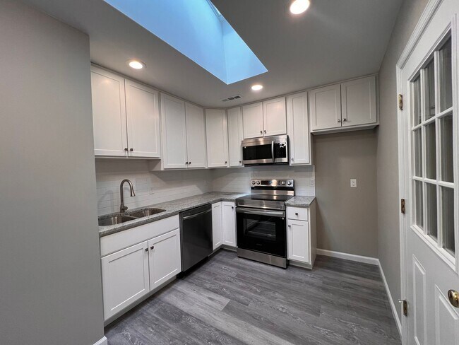 Foto del edificio - Brand New 2 bedroom Apartment