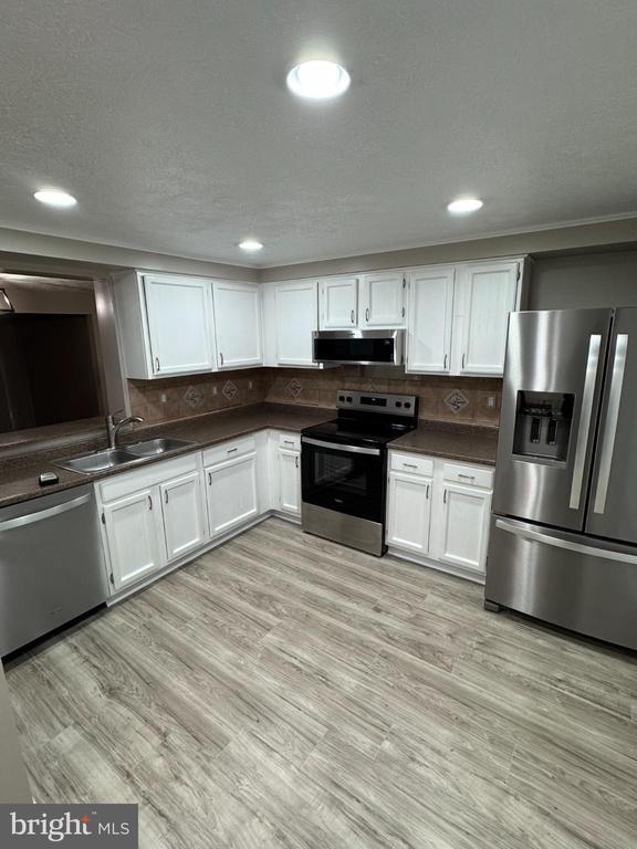 Foto del edificio - 520 Ellrose Ct