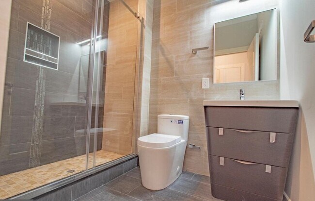 Foto del edificio - 2142 W Master St