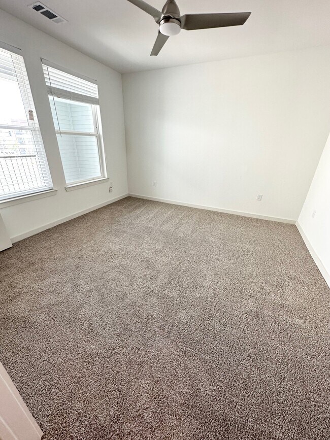 2209 W Pflugerville Loop Unit 2306, Pflugerville, TX 78660 Condo for