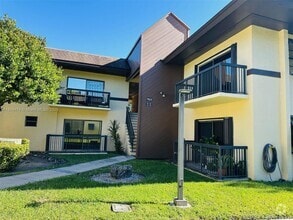 Building Photo - 7915 SW 86th St