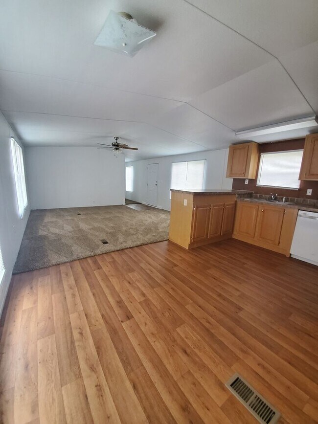 Foto del edificio - Ready to Move in