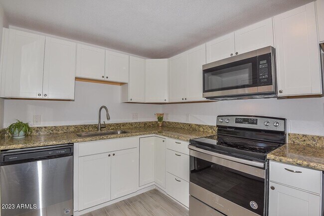 Foto del edificio - 4716 N 9th St