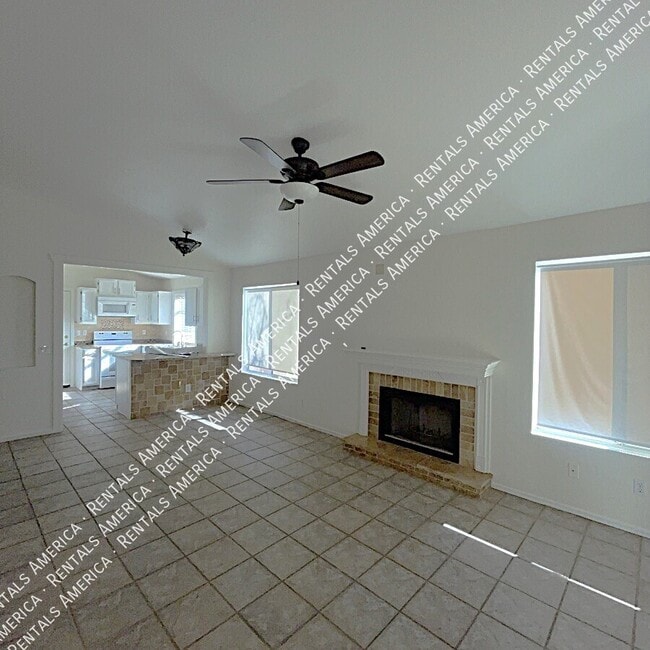 Building Photo - 26 S Tiago Dr