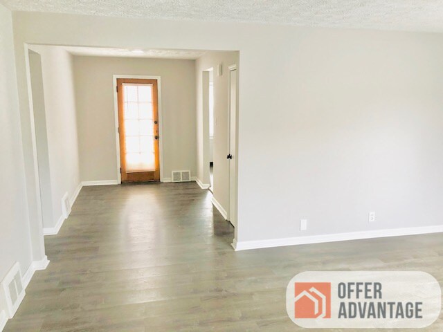 Foto del edificio - 26130 Forestview Ave