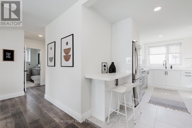 Building Photo - 51 Penhurst Ave