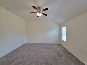 Building Photo - 10037 Swift Fox Ct