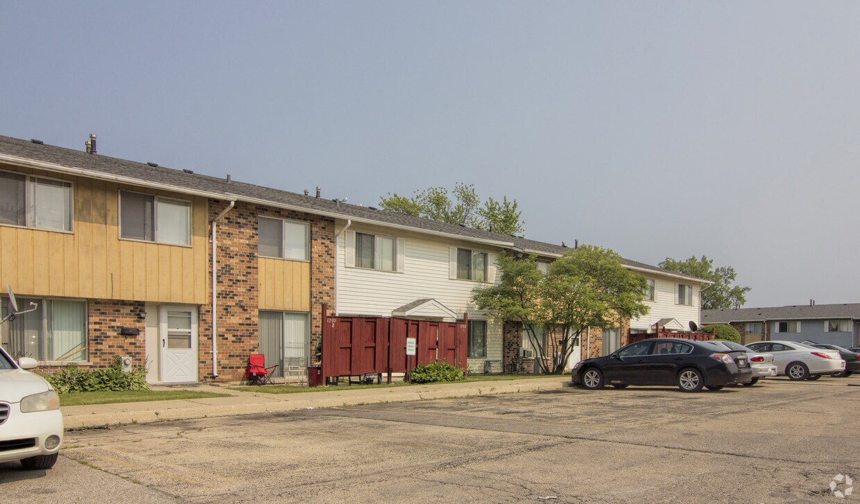 Building Photo - Manchester Knolls Cooperative