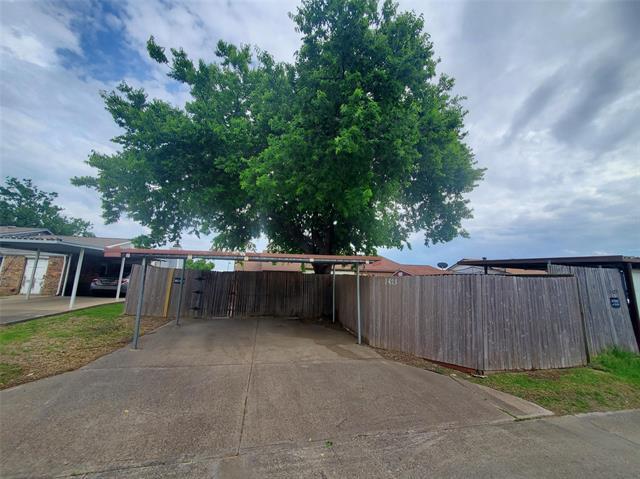 Foto del edificio - 1425 Brazos Dr