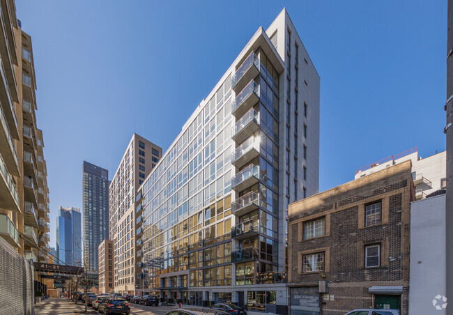 Building Photo - Huis 24
