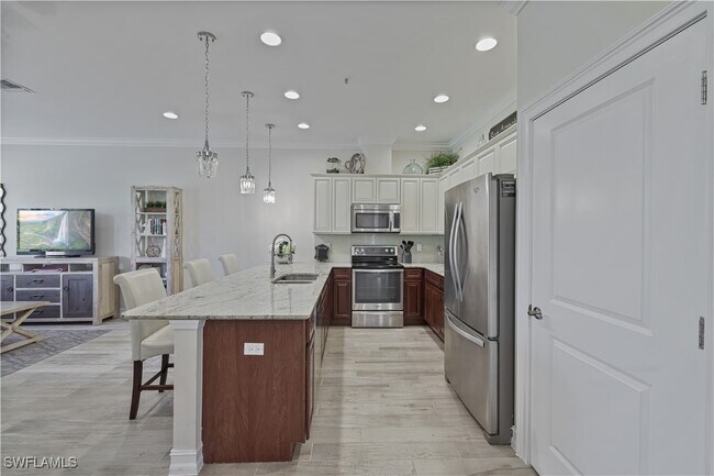 Foto del edificio - 7139 Greenwood Park Cir