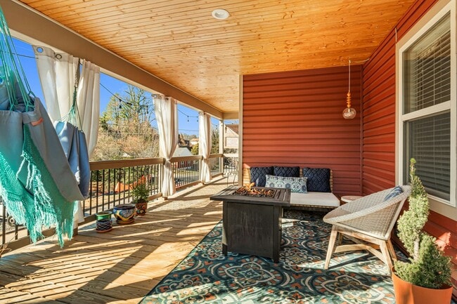 Foto del edificio - 695 Reed St