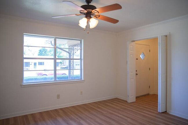 Foto del edificio - Available Now! 3 Bedroom 2 Bath Near TJC!