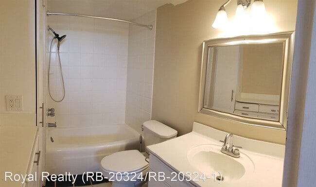 Building Photo - 1 br, 1 bath House - 1011 Prospect St #807