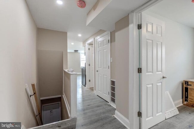 Foto del edificio - 610 E 9th St