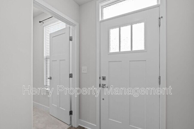 Foto del edificio - 1329 Channing Park Cir