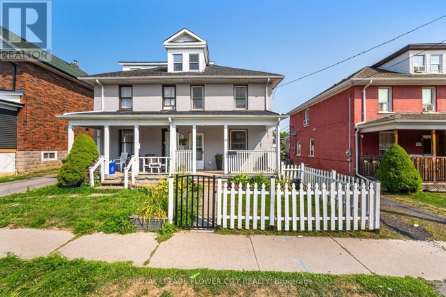 Building Photo - 110 Agnes St