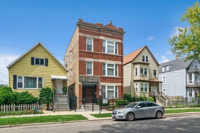 Photo - 2836 N Drake Ave Townhome