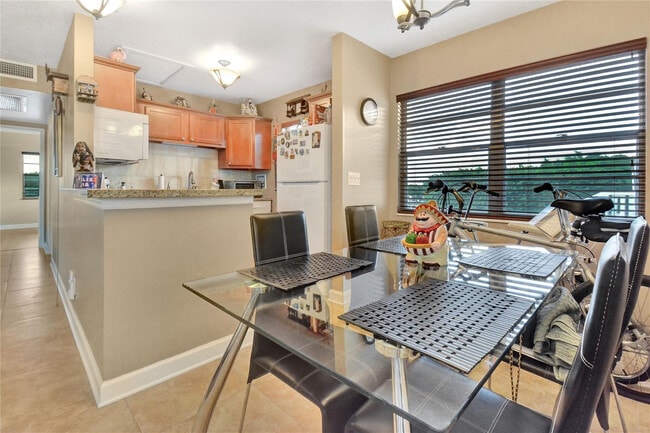 Foto del edificio - 33 Fanshaw A