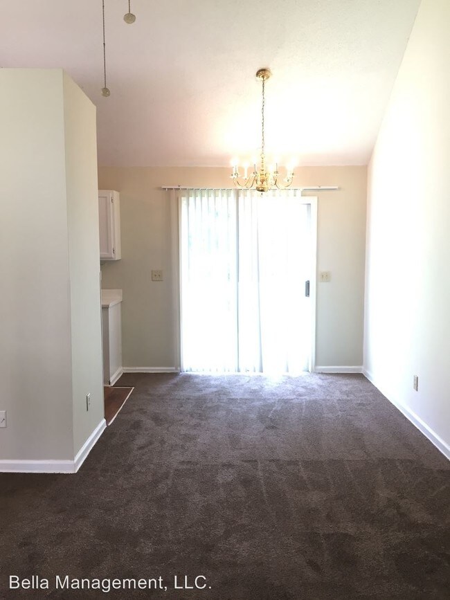 Building Photo - 3 br, 2 bath House - 6437 Phillips Creek Dr