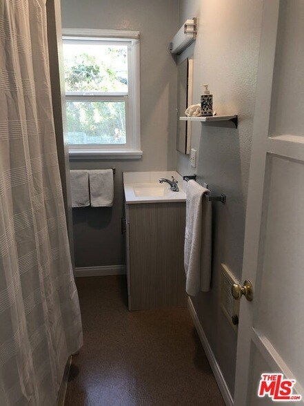 Foto del edificio - 4203 Verdugo Rd