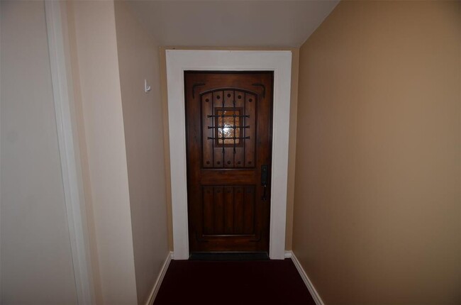 Building Photo - 14655 Champion Forest Dr Dr