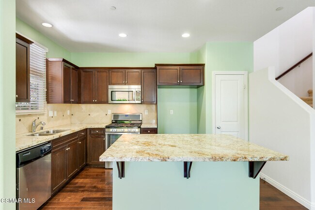 Foto del edificio - 2952 Palmera Ln