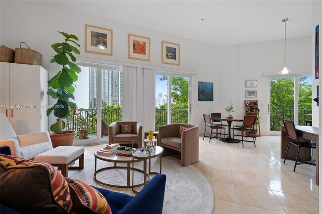 Foto del edificio - 2701 SW 3rd Ave