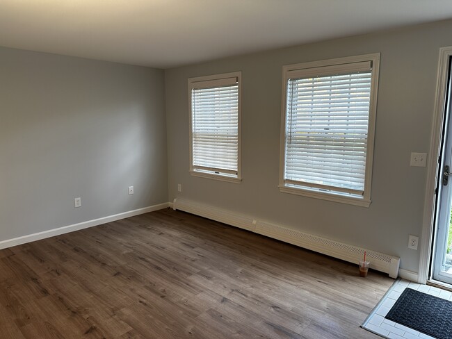 Photo - 20 Neal Rd Townhome