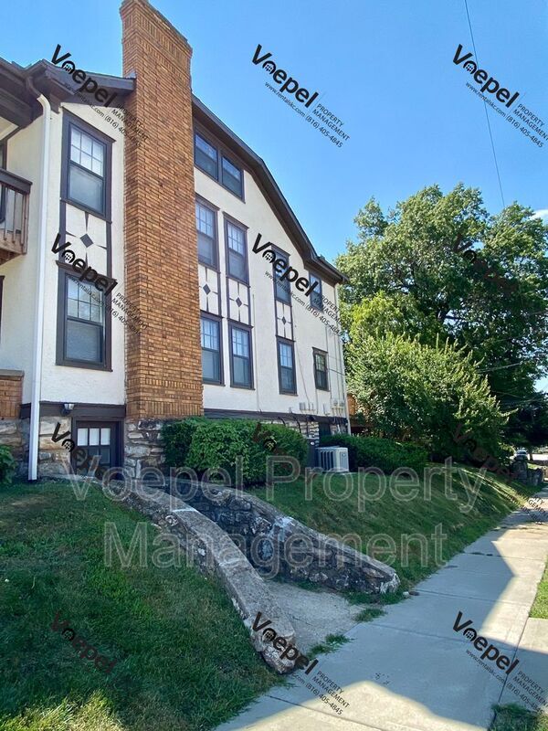 Building Photo - 5300 Charlotte St