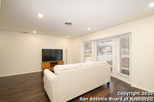 Foto del edificio - 3709 Skyridge Ave