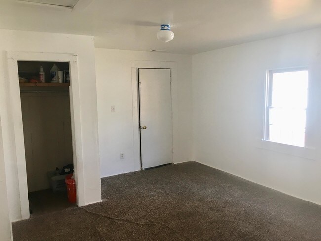 Building Photo - 1324 D F Fuller Dr