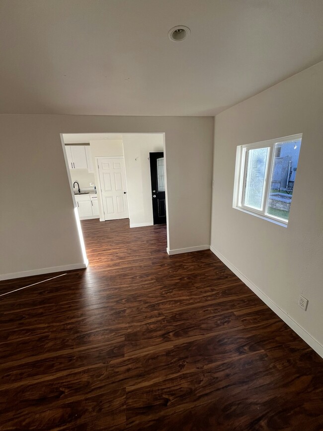 Building Photo - 15704 Crenshaw Blvd