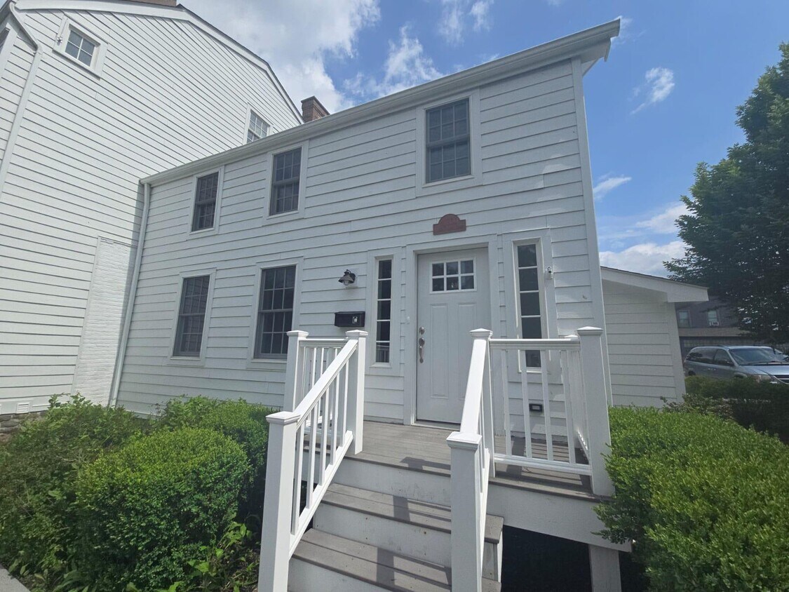 Foto principal - 136 Clinton St