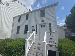 Building Photo - 134-138 Clinton St