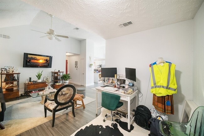 Building Photo - 13139 Vista Oro Dr