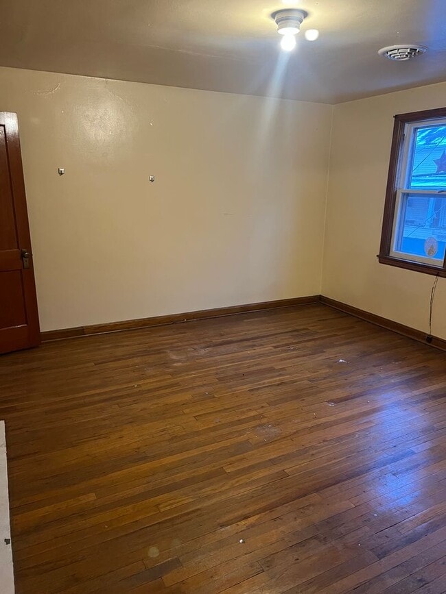 Foto del edificio - 9128 - 148/150 COTTAGE STREET