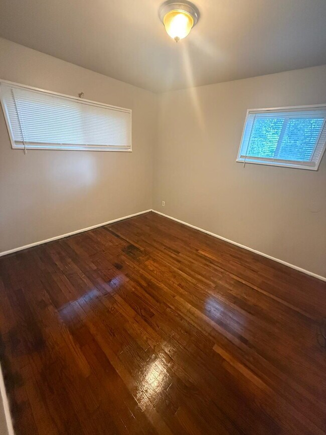 Foto del edificio - Cozy 3-Bed, 1-Bath Home in St. Louis – Move-In Ready!