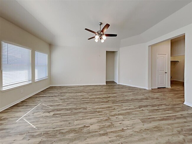 Foto del edificio - 14090 Waukegan Way S